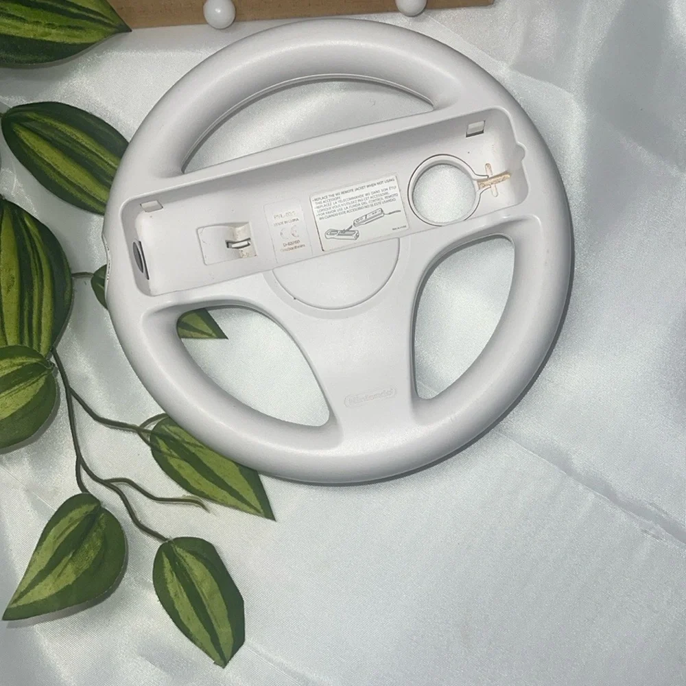 White Wii Steering Wheel